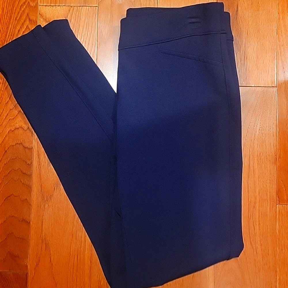 Chico's Classic Navy Leggings